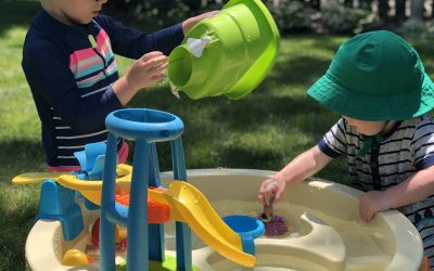 30 Ways to Play All Day in the Backyard
