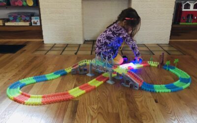 Toy Testing: PicassoTiles Glow in the Dark Race Track Set